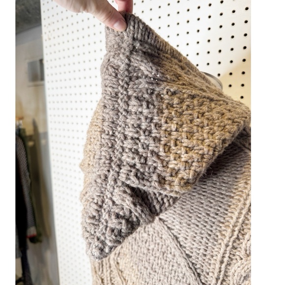 100% Wool Chunky Knit Zip Hoodie Cardigan Jacket – Handmade Ecuador – L - Picture 6 of 7